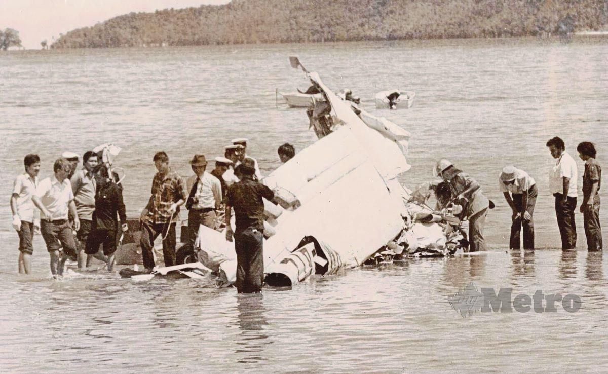 KEADAAN pesawat yang terbabit dalam Tragedi Double Six. FOTO arkib NSTP