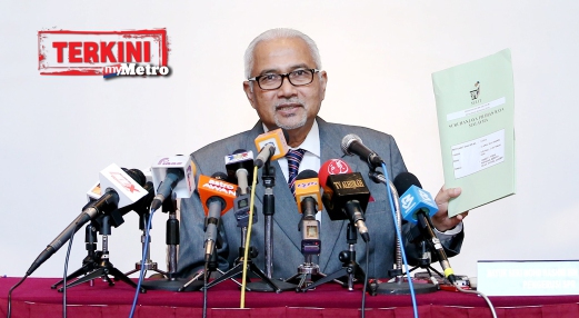 PENGERUSI SPR, Datuk Seri Mohd Hashim Abdullah pada sidang media pengumuman tarikh penamaan calon dan pengundian sempena Pilihan Raya Negeri Sarawak ke -11 di Kuching. FOTO Muhd Zaaba Zakeria