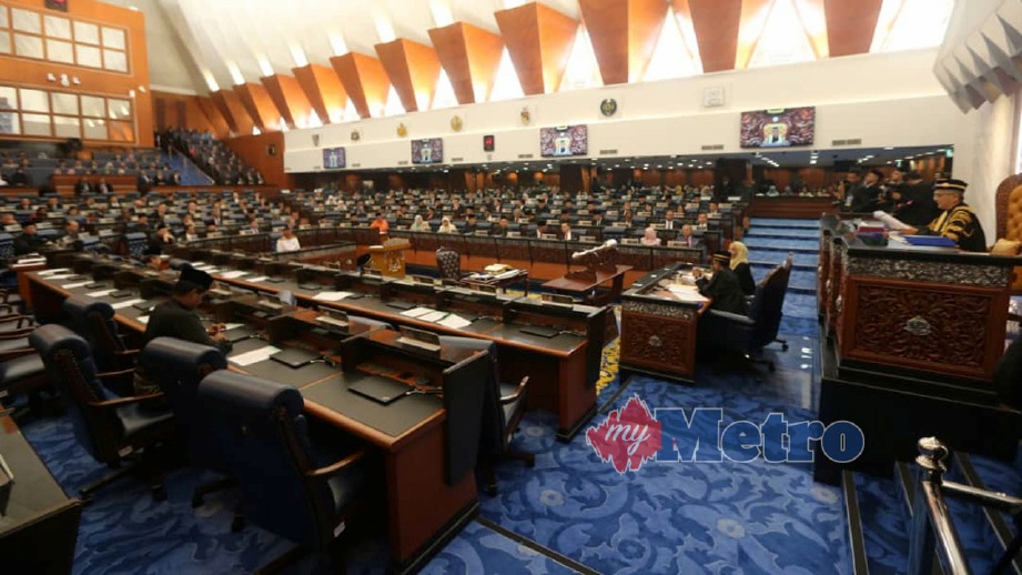 SUASANA di dalam Dewan Rakyat ketika Majlis Angkat Sumpah dan Persidangan Parlimen Ke-14. FOTO Asyraf Hamzah