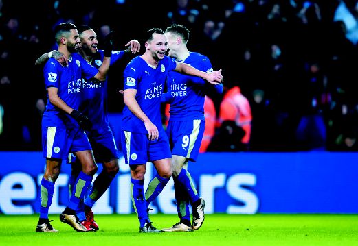 IKATAN kuat antara pemain jadikan Leicester pasukan digeruni musim ini.