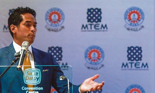 KHAIRY  berucap ketika menghadiri program anjuran MTEM dan MARA di Pusat Konvensyen Sime Darby. 
