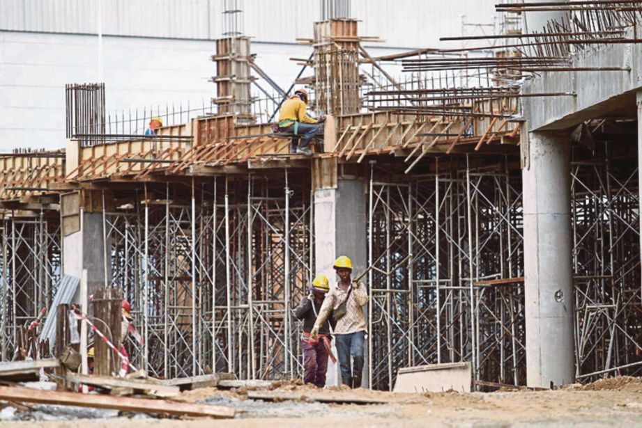 MASA depan bagi industri pembinaan negara dilihat berada dalam keadaan membimbangkan.