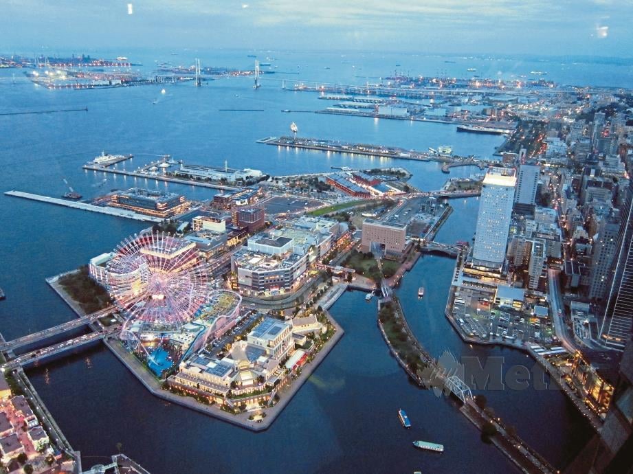 PEMANDANGAN Pelabuhan dan Teluk Yokohama dari Sky Garden di tingkat 69 Yokohama Landmark Tower. FOTO NSTP