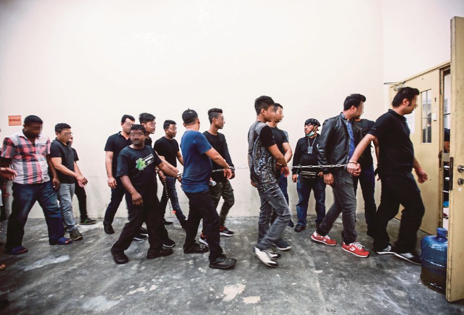 WARGA asing yang ditahan Jabatan Imigresen Kuala Lumpur dalam serbuan di sekitar Cheras dan Kepong.