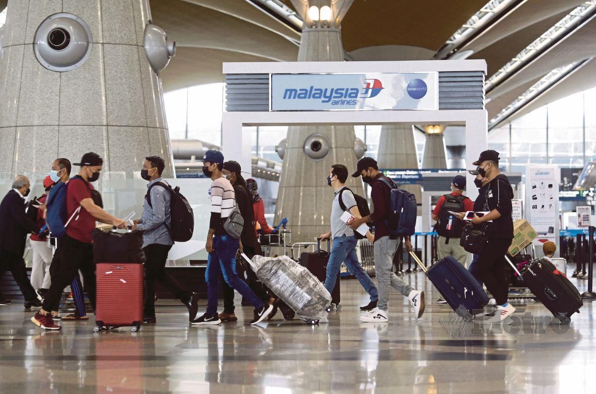 MALAYSIA Airports   antara kumpulan pengendali lapangan terbang terbesar di dunia.