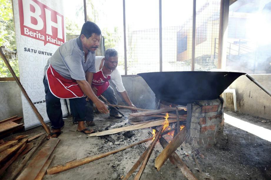 SEGALA aktiviti memasak dan mengedar bubur lambuk di masjid dan surau di Pulau Pinang sepanjang Ramadan ini dibatalkan. FOTO NSTP