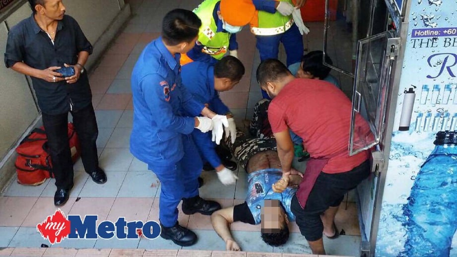 MANGSA meninggal dunia dalam perjalanan ke hospital. FOTO ihsan Angkatan Pertahanan Awam Malaysia