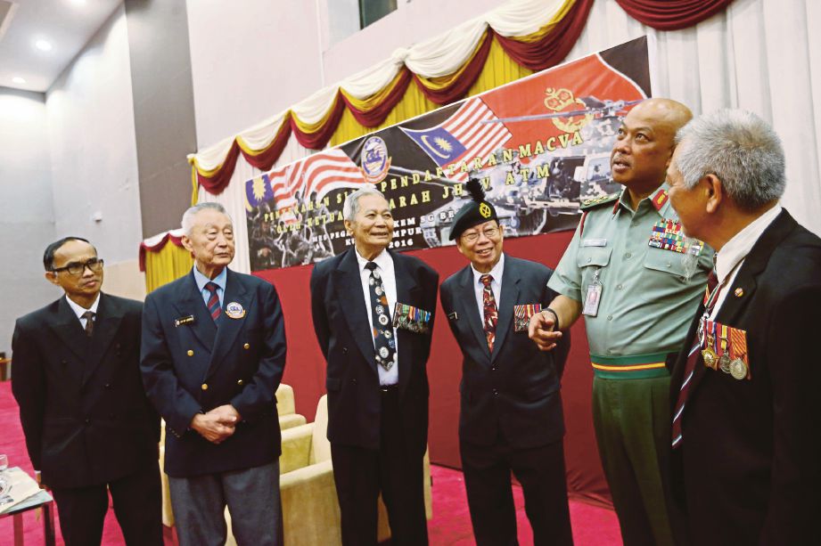 Fokus tarik belia Cina sertai angkatan tentera | Harian Metro