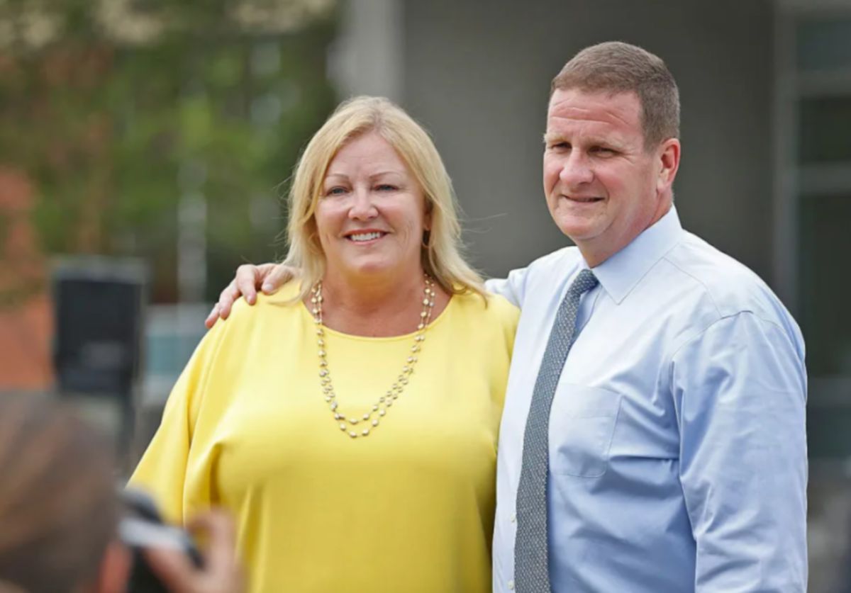 PASANGAN jutawan, Rob Hale dan Karen. FOTO Reuters