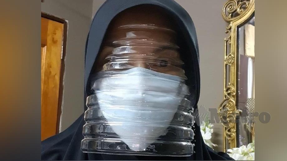 PENYANYI Aishah tampil dengan keunikan tersendiri apabila menghasilkan topeng muka menggunakan botol plastik. FOTO Instagram Aishahjmm