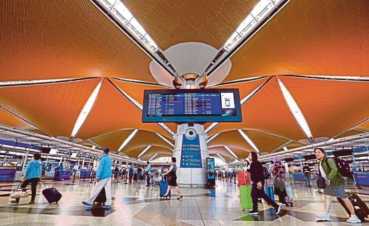 Lapangan Terbang Antarabangsa Kuala Lumpur (KLIA)