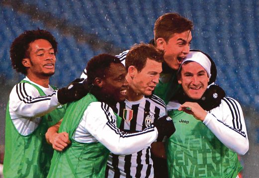 PEMAIN Juventus meraikan kejayaan mara final selepas benam Lazio.