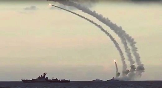 KAPAL perang Russia di Laut Caspian melancarkan peluru berpandu yang disasarkan di wilayah Deir Ezzor, kelmarin.