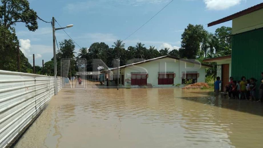 ANTARA kawasan yang terjejas akibat banjir di daerah Hulu Langat. FOTO ihsan Bomba