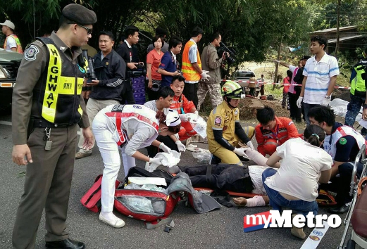 ANTARA mangsa yang cedera akibat kemalangan bas di Chiang Mai. FOTO AFP