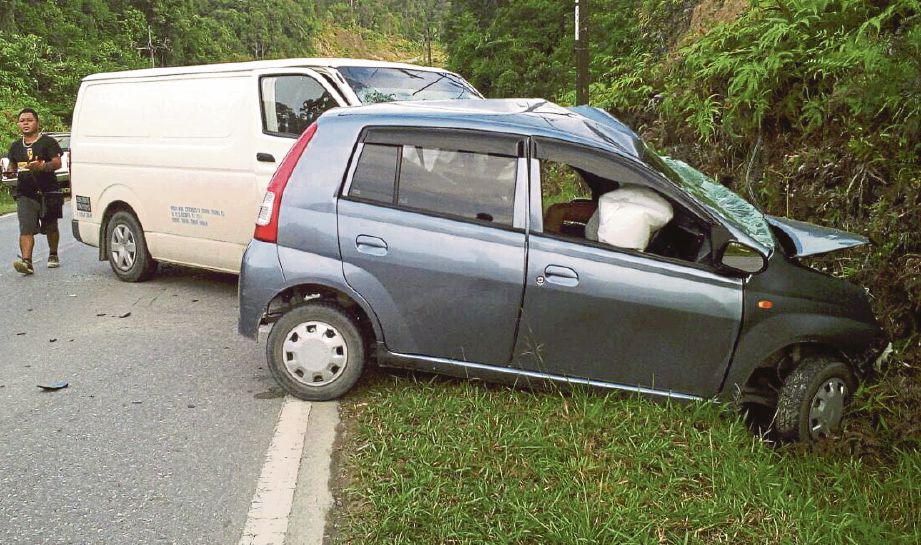 KEADAAN kereta  yang terbabit dalam kemalangan maut.