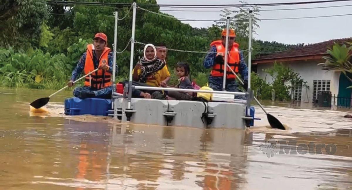 ANGGOTA APM Daerah Muallim telah menguji keberkesanan hasil reka cipta dan inovasi  MRP ketika menjalankan operasi SAR mangsa banjir di Trolak Pekan pada hujung Mei  lalu.
