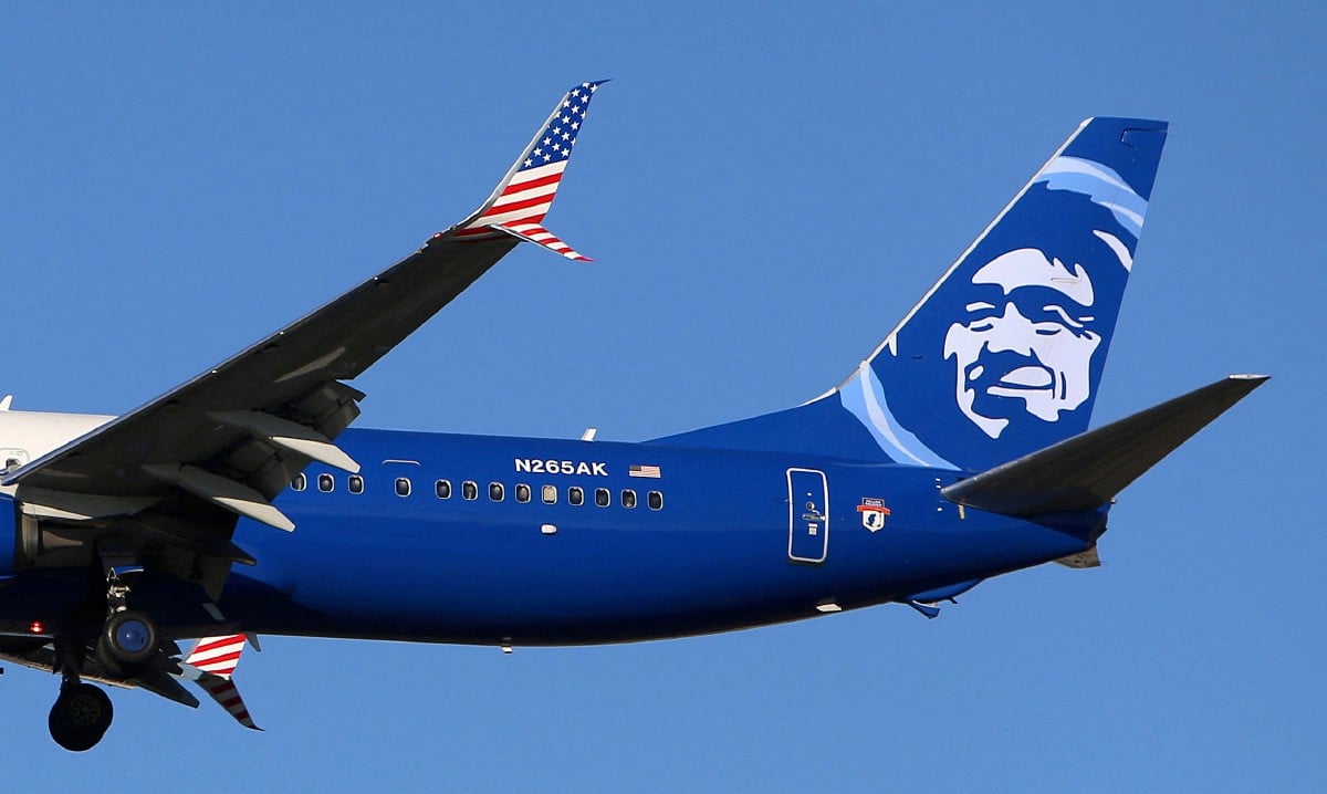 PESAWAT Alaska Airlines. FOTO Fail Reuters.