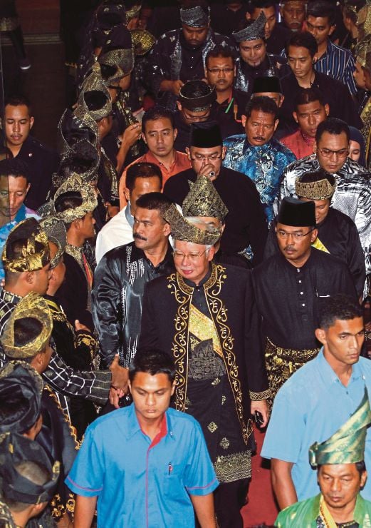 Najib hadir pada Himpunan Sang Sapurba Segayong di Dewan Besar Pusat Kebudayaan dan Kesenian Sultan Salahuddin Abdul Aziz Shah, UPM, semalam.