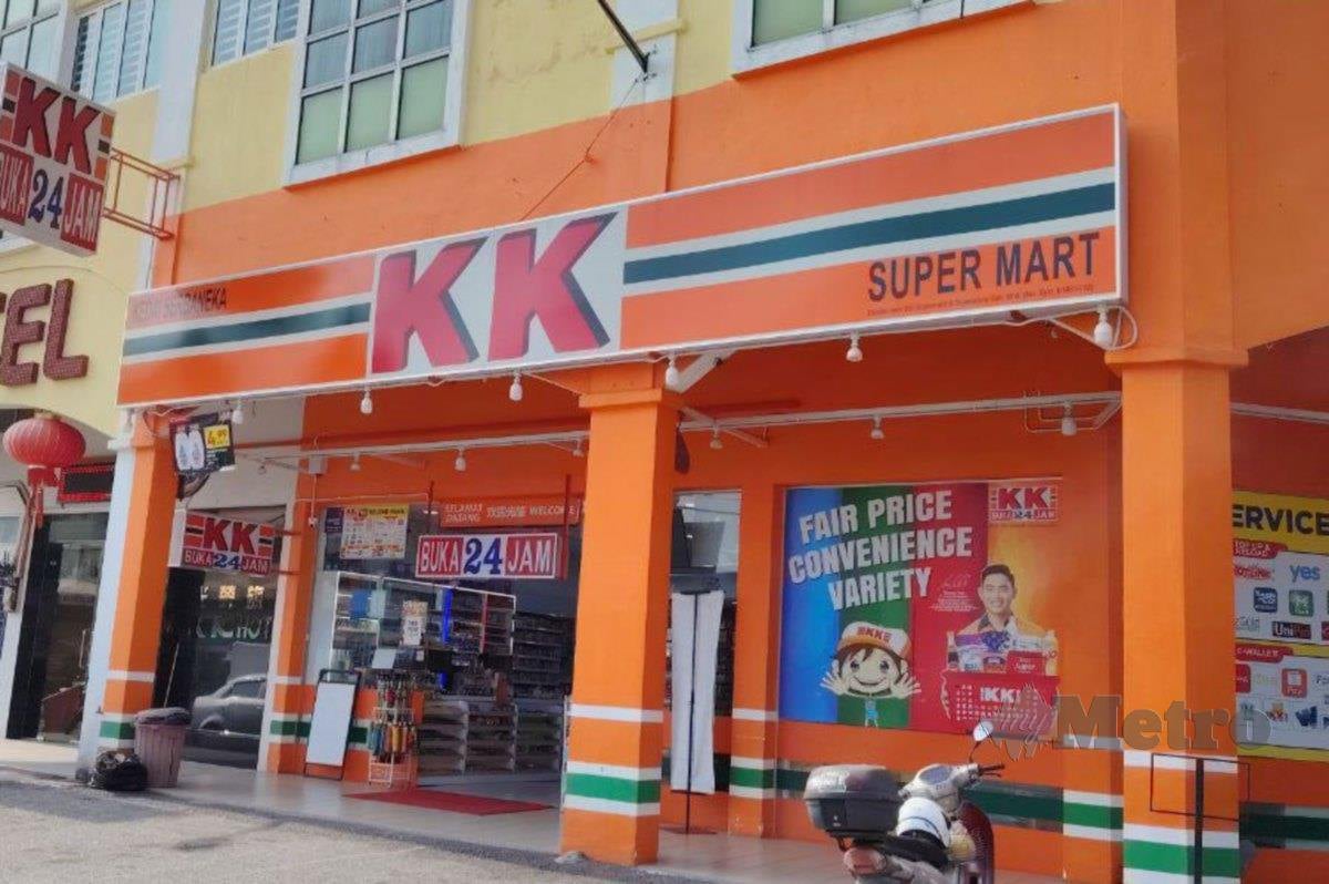 KK Super Mart di Bidor beroperasi seperti biasa selepas berlaku kejadian khianat pada 26 Mac lalu. FOTO arkib NSTP