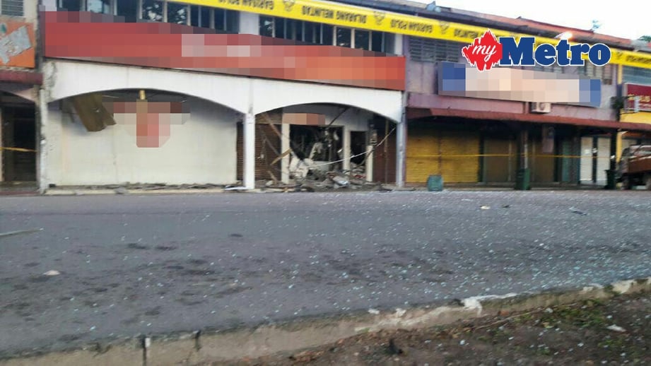 KEADAAN bank yang terbabit dalam kejadian letupan pagi tadi.