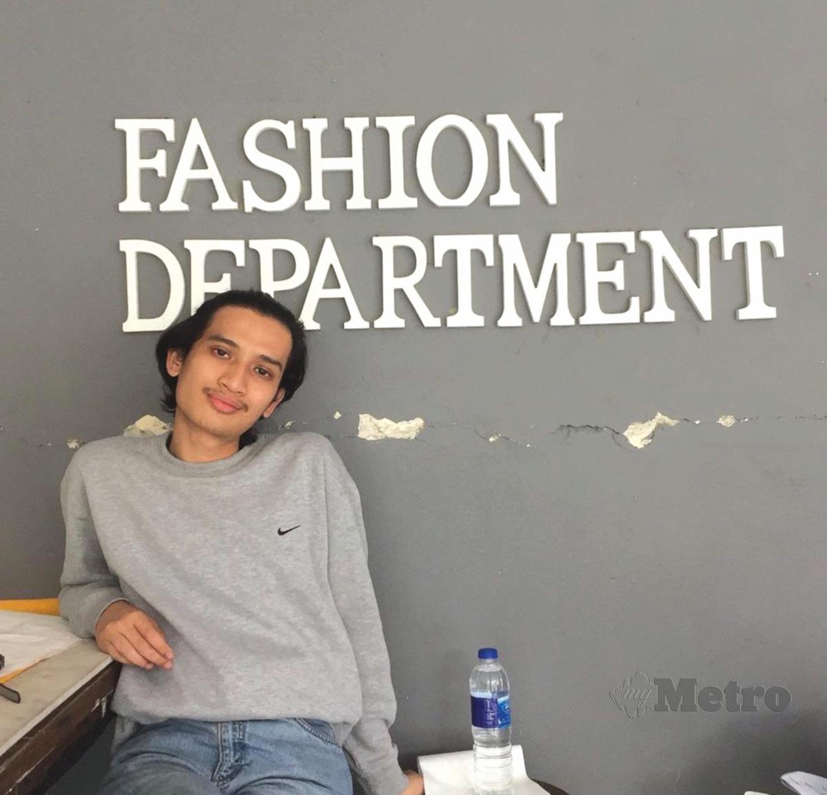 AMIR mula menceburkan diri dalam industri fesyen sejak berusia 16 tahun.