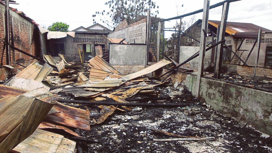 ANTARA  rumah yang musnah dalam kebakaran di Jalan Kuala Kali, Kampung Chuang, Rasa.