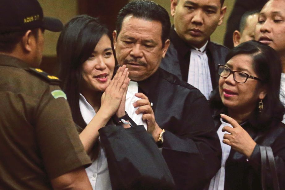REAKSI Jessica selepas Mahkamah Daerah Jakarta Tengah semalam menjatuhkan hukuman penjara 20 tahun terhadapnya. - Reuters