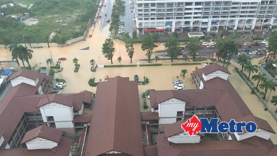 Banjir kilat hujan lebat 4 jam [METROTV]  Harian Metro