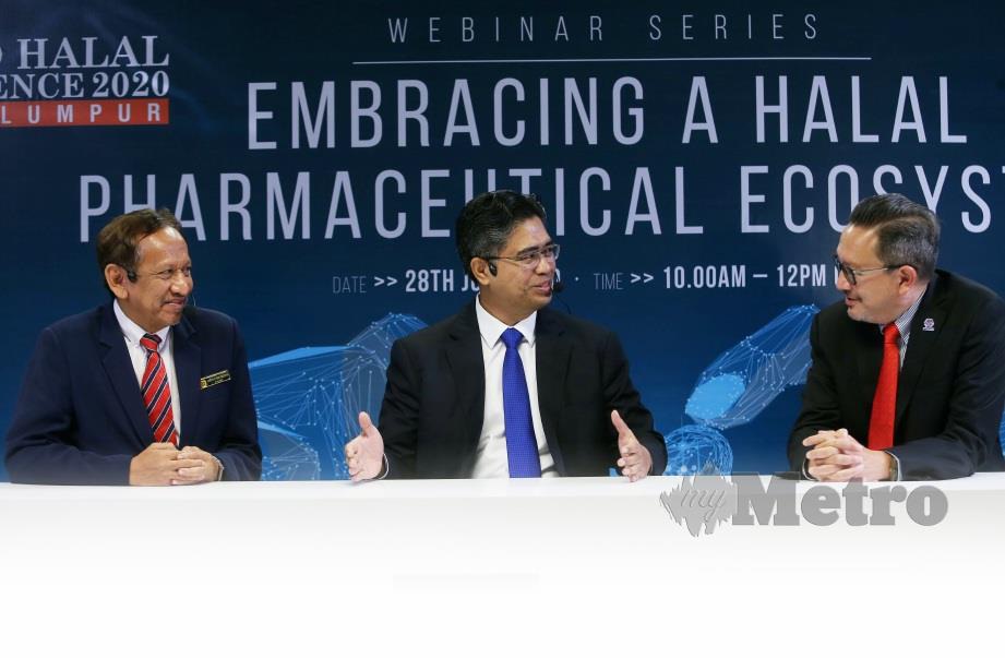 HAIROl Ariffein (tengah) pada sidang media HDC, semalam. Turut serta, Presiden Persatuan Farmasi Malaysia, Amrahi Buang (kiri) dan Pengarah Urusan Kumpulan Duopharma Biotech, Leonard Ariff Abdul Satar.