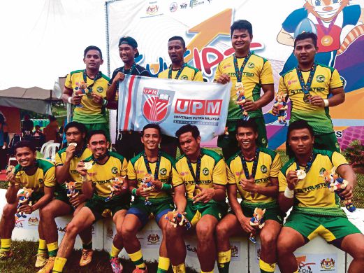   SKUAD  ragbi Serdang Angels  memenangi  emas pada acara ragbi 7 sebelah di Padang Utama, Universiti Teknologi Malaysia (UTM). 