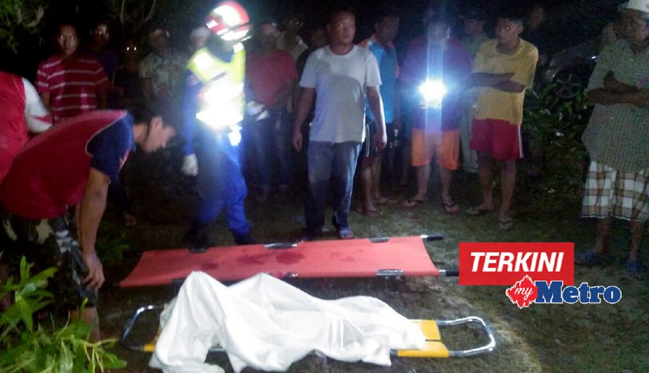 Mayat seorang daripada tiga kanak-kanak yang ditemui lemas di di sungai di Kampung Karambunai Baru 10.45 malam tadi. FOTO Recqueal Raimi