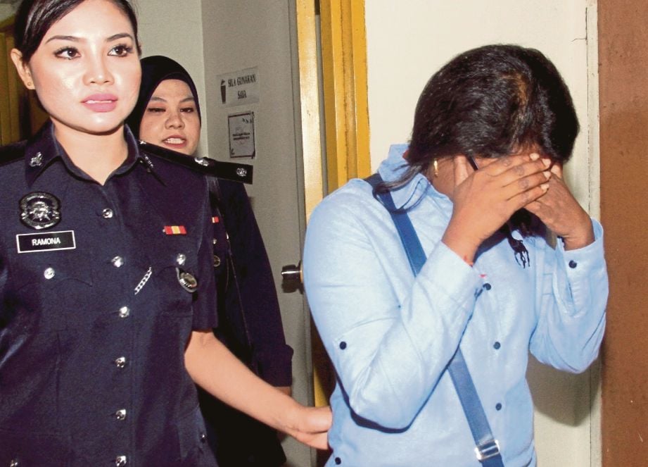 LOGESWARY dibawa ke Mahkamah Majistret Johor Bahru. 