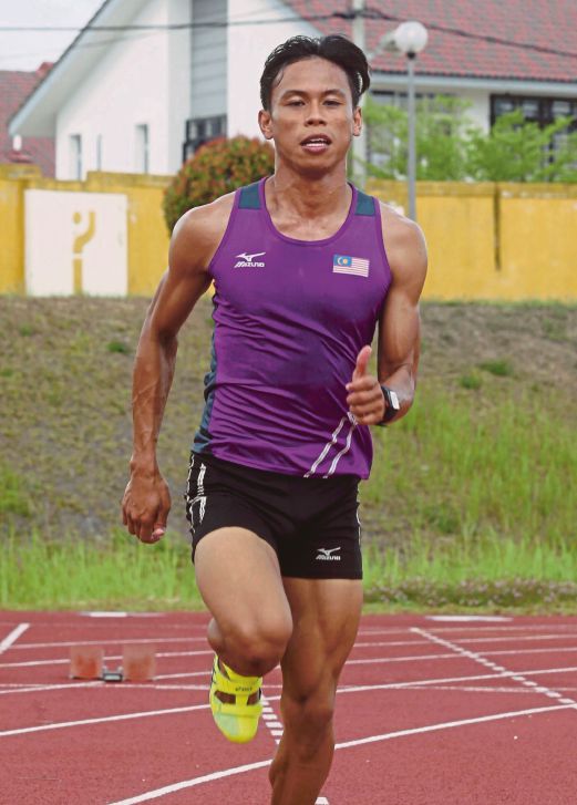 BADRUL pecah rekod 100m kebangsaan milik Watson Nyambek.