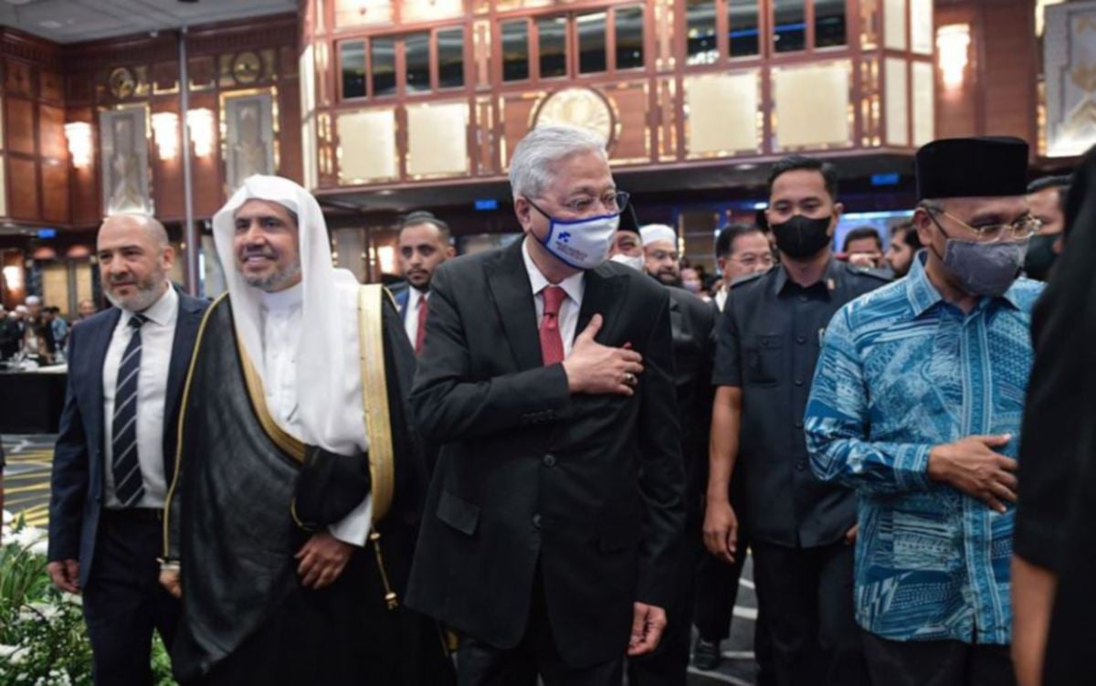 ISMAIL Sabri (tengah) ketika hadir di Persidangan Ulama Asia Tenggara 2022 hari ini. FOTO Bernama.