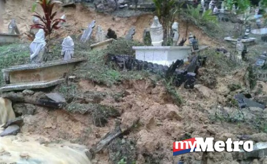 RUNTUHAN berlaku di Tanah Perkuburan Islam kampung Bako. FOTO ihsan Bomba