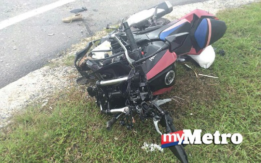 KEADAAN motosikal ditunggang mangsa selepas kemalangan. FOTO ihsan pembaca