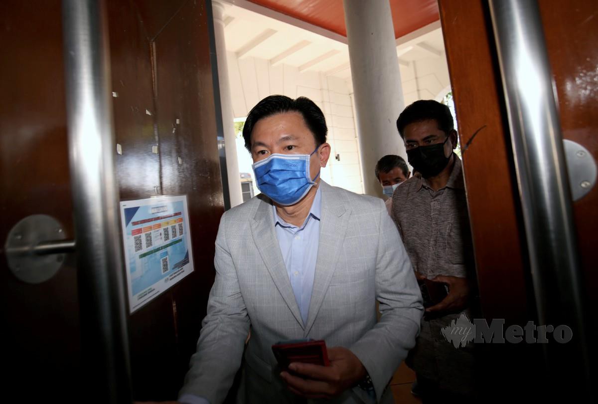 Yong Choo Kiong ketika tiba di mahkamah. FOTO SHARUL HAFIZ ZAM
