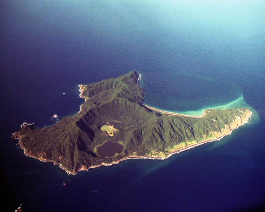 GEMPA 6.4 magnitud landa pulau Kermadec.