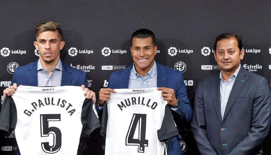 GABRIEL Paulista (kiri) dan Jeison Murillo (tengah) jadi sandaran Valencia untuk aksi bertemu Real Madrid. -Foto Agensi