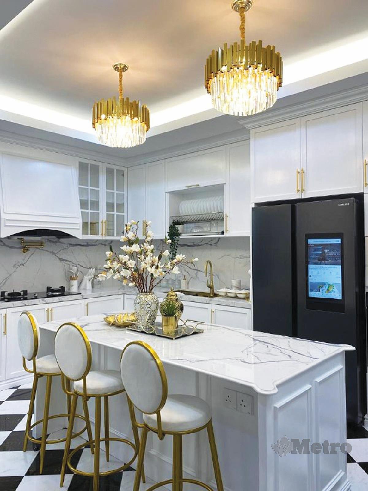 DEKORASI ruang dapur yang moden dan elegan. 
