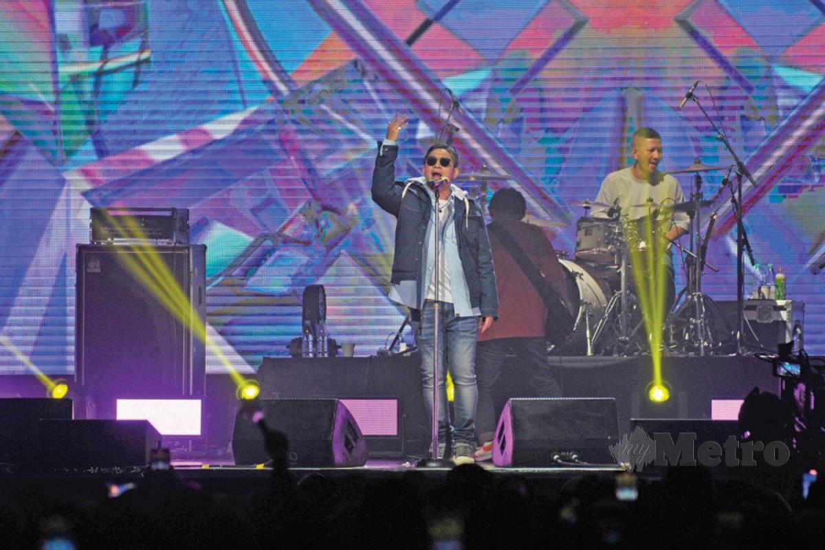 UNGU mengakhiri penantian peminat yang menunggu lima tahun untuk menyaksikan konsert mereka.