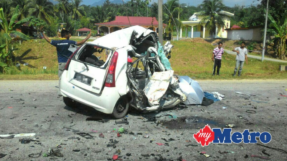 KEADAAN kenderaan terbabit dalam kemalangan. FOTO ihsan Bomba