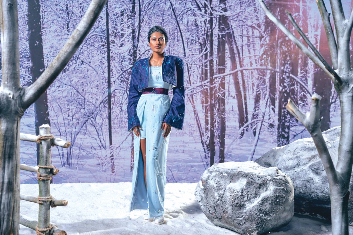 WATAK Elsa menjadi pilihan ilham pereka terkenal, Melinda Looi. 