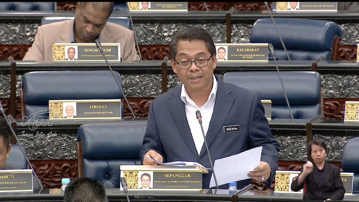 MUSTAPHA ketika sidang Dewan Rakyat. FOTO YouTube Parlimen Malaysia