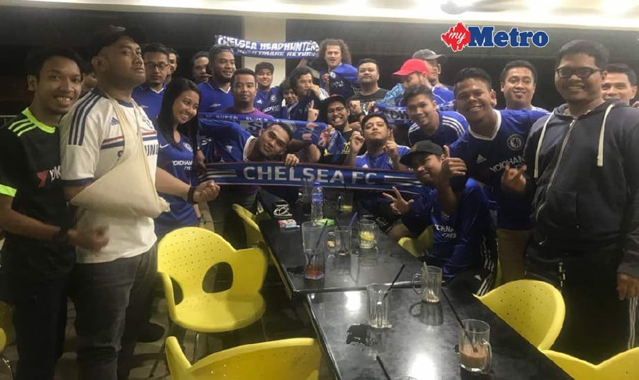 SEBAHAGIAN ahli kelab MBA meraikan kemenangan Chelsea. FOTO/FAIL 