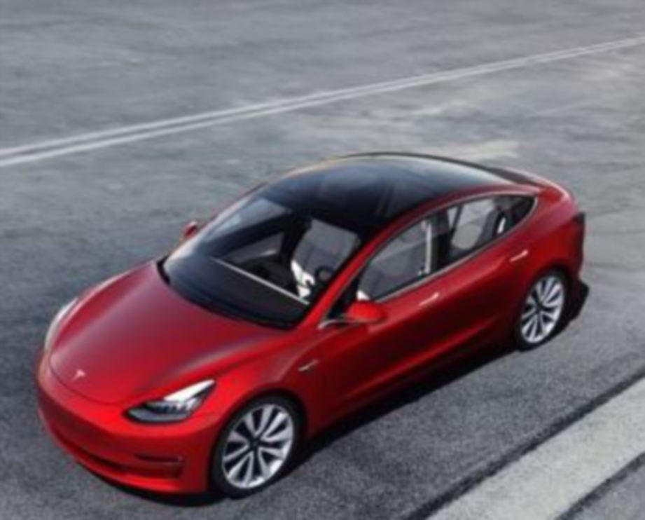 TESLA Model 3. FOTO Tesla 