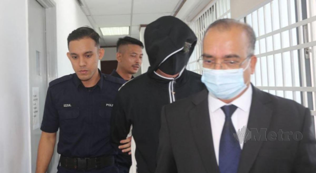 CHAN Chee Seng dihadap ke mahkamah atas tuduhan menggunakan gelaran Datuk palsu. FOTO L Manimaran.