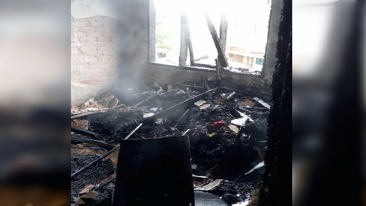 KEADAAN bilik sebuah rumah yang terbakar di Flat Medan Warisan, Kuantan. FOTO Ihsan Bomba.