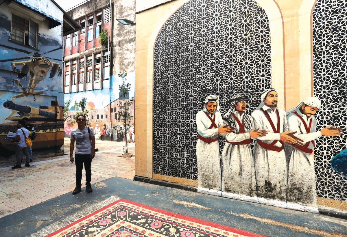 KONSEP lukisan 3D mengenai Palestin di Street Art.